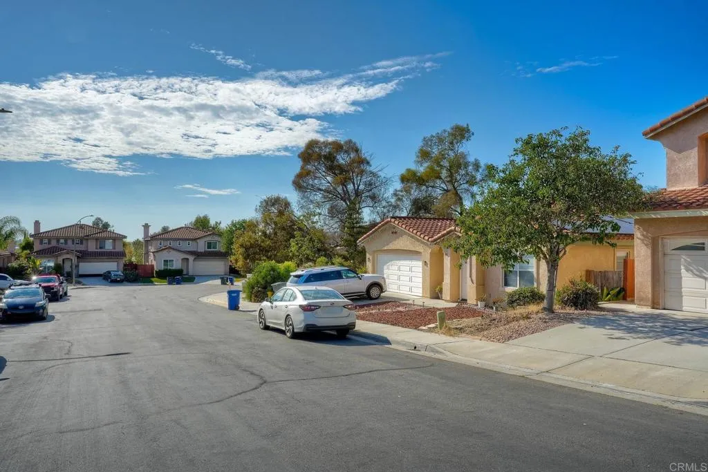 831 Pohl Place, Vista, CA 92083 - Photo 3 of 36, Vista, CA