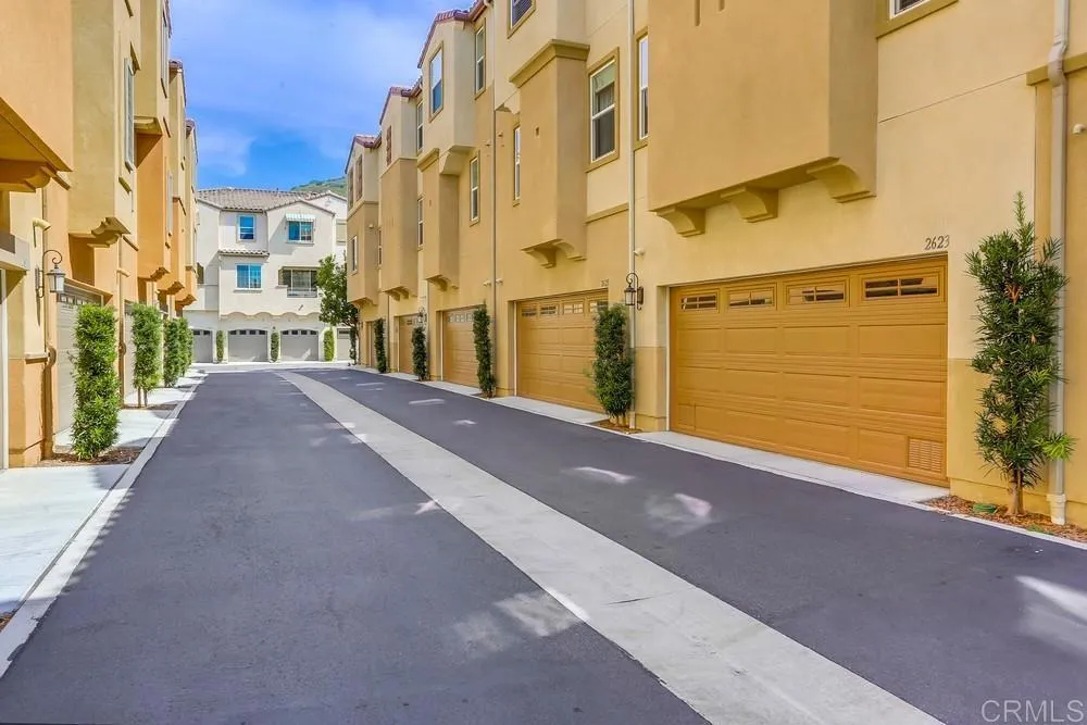 https://cdn.realtyfeed.com/cdn/127/307074440/ccc19c21265137c9b795850f57ed5256.webp