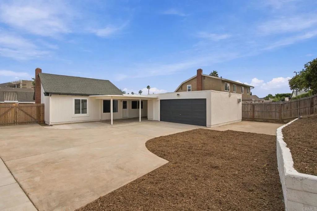 https://cdn.realtyfeed.com/cdn/127/307074443/164ec084a7bc7740c5a0e4c334783a4f.webp