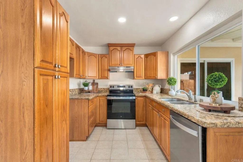 https://cdn.realtyfeed.com/cdn/127/307074443/1ba030e79a7a3648851b7d912e01ba8d.webp