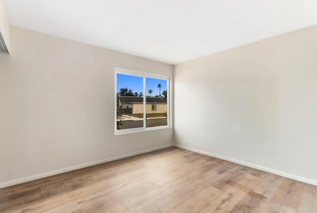 https://cdn.realtyfeed.com/cdn/127/307074443/f6f40c3c2be09e2321eeaa535fc50092.webp