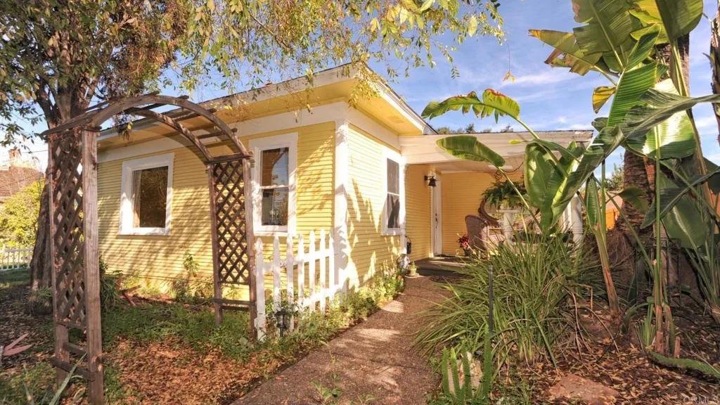 732 S Juniper Street, Escondido, CA 92025 - Main photo, Escondido, CA