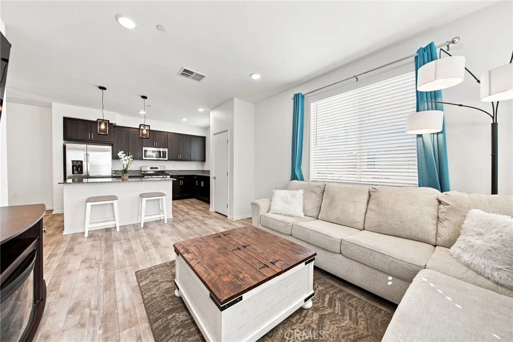 https://cdn.realtyfeed.com/cdn/127/307074529/2a6864a0874199d7f39b98d9eabcef6b.webp