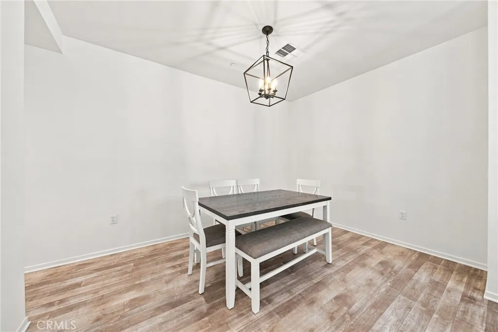 https://cdn.realtyfeed.com/cdn/127/307074529/3374350304b6ce0b0e41eddd00c165ca.webp