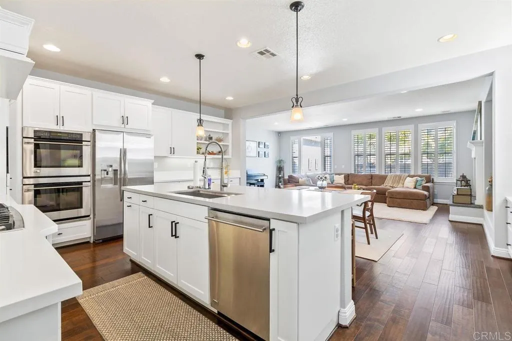 https://cdn.realtyfeed.com/cdn/127/307074603/1be3dced6fb7f78bb2a0ced488e5f6d6.webp