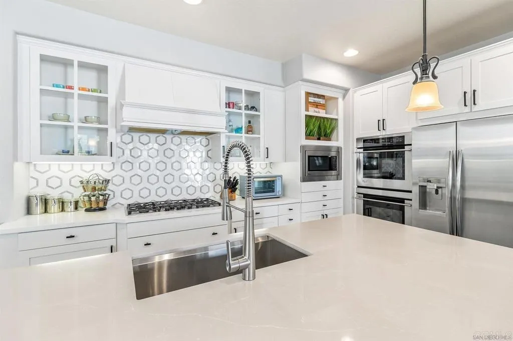 https://cdn.realtyfeed.com/cdn/127/307074603/359e446f180bdf2a3869a2a1426cdb99.webp