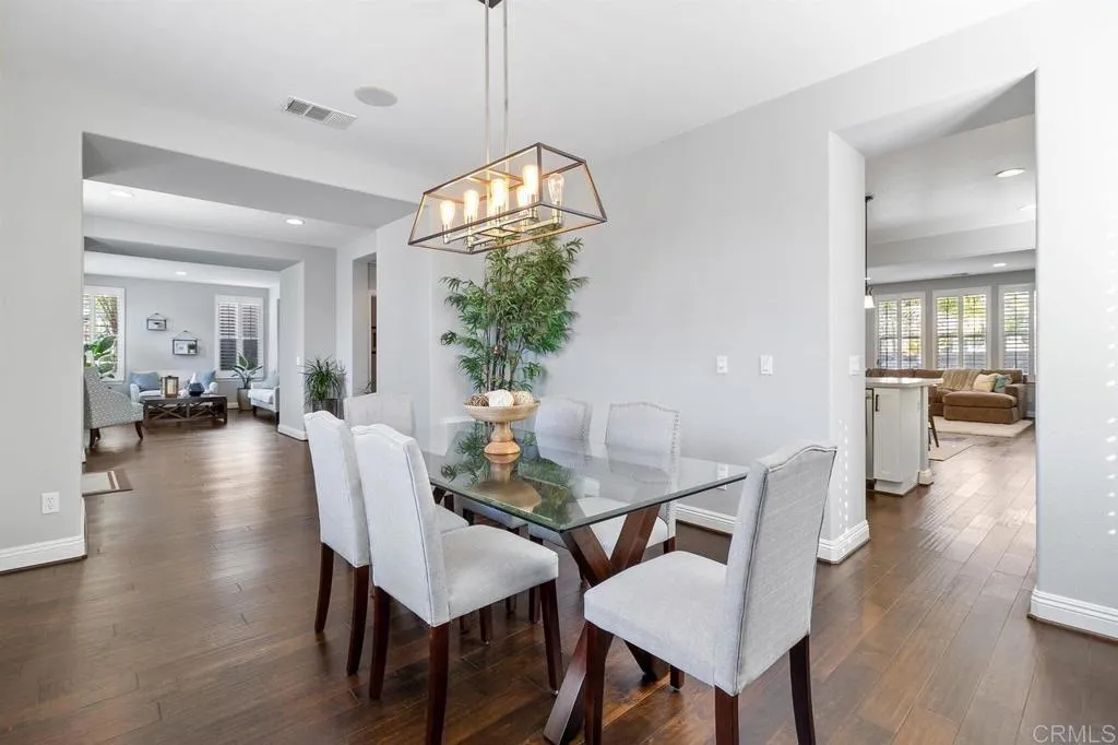 https://cdn.realtyfeed.com/cdn/127/307074603/cdbaf579767af7f94d9eeb6ff08382a1.webp