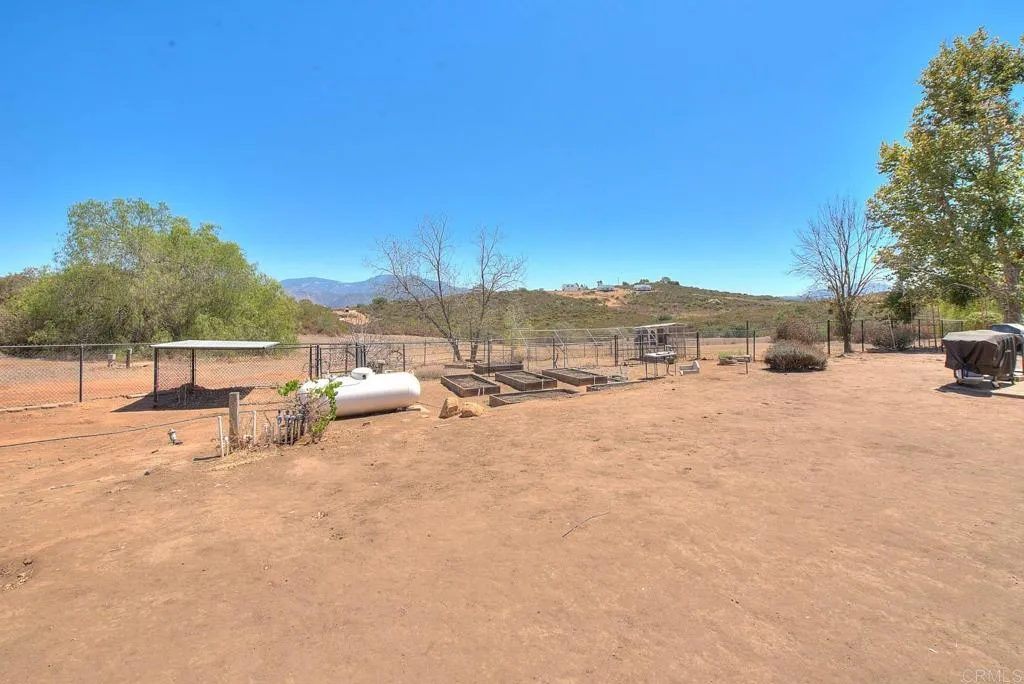 https://cdn.realtyfeed.com/cdn/127/307074664/2f17bed77463d04f21f0a26a4c8b407f.webp