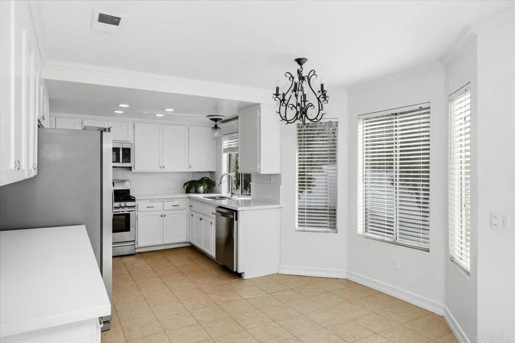 https://cdn.realtyfeed.com/cdn/127/307074759/7e8dd0dc46f5ca454feafc5bd058f48c.webp