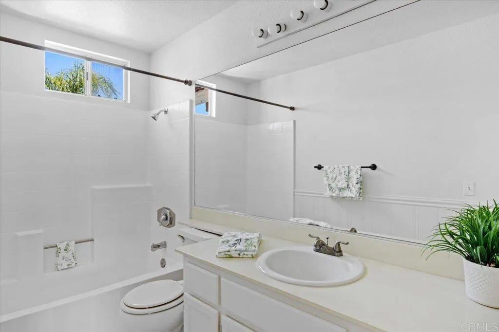 https://cdn.realtyfeed.com/cdn/127/307074759/7fd77807d3f2c453e1fff29a138841fd.webp