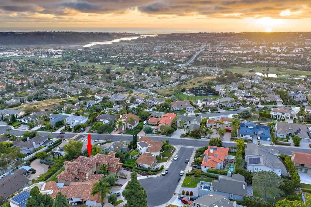 https://cdn.realtyfeed.com/cdn/127/307074819/06799d0f179a137c02df9e2add755ed7.webp