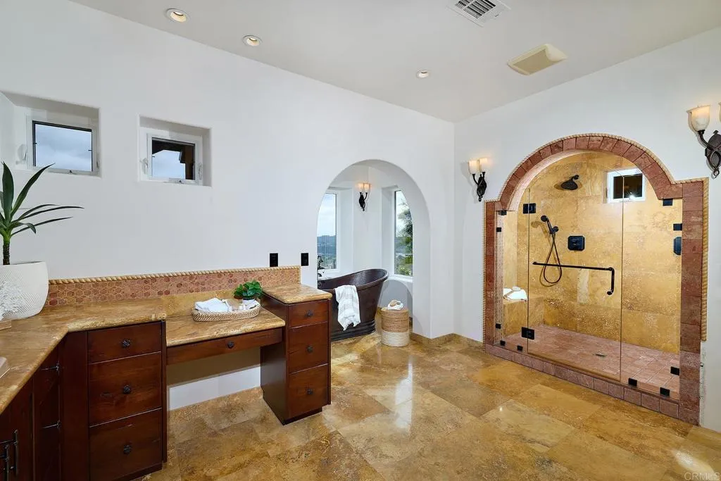 https://cdn.realtyfeed.com/cdn/127/307074819/4fd3f44201ebda5b7bccd9db46f84791.webp