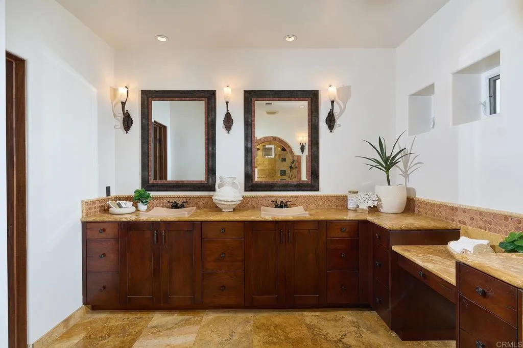 https://cdn.realtyfeed.com/cdn/127/307074819/66b10404924ad52204da87495f855170.webp