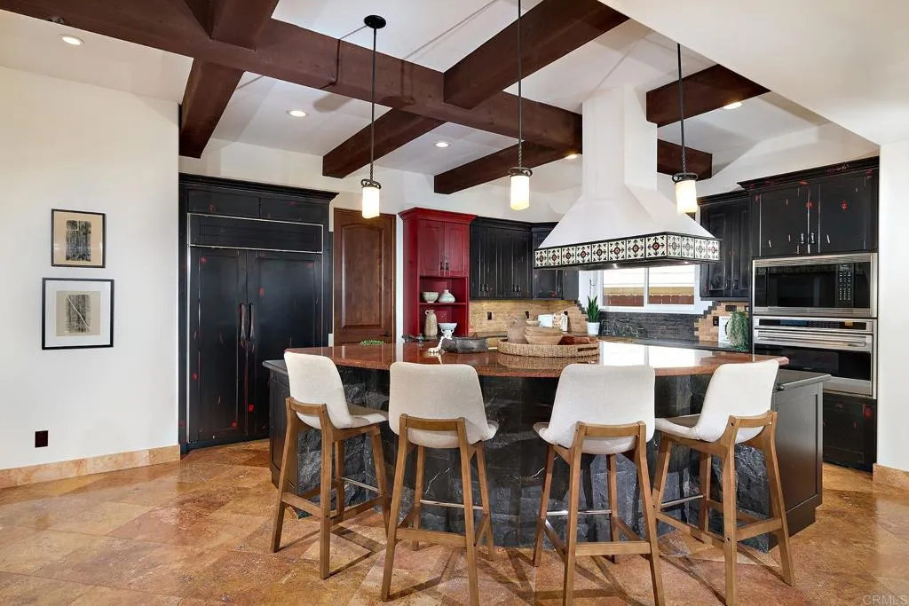 https://cdn.realtyfeed.com/cdn/127/307074819/f52e3b63b7bffd6458a7d347bb3b0052.webp