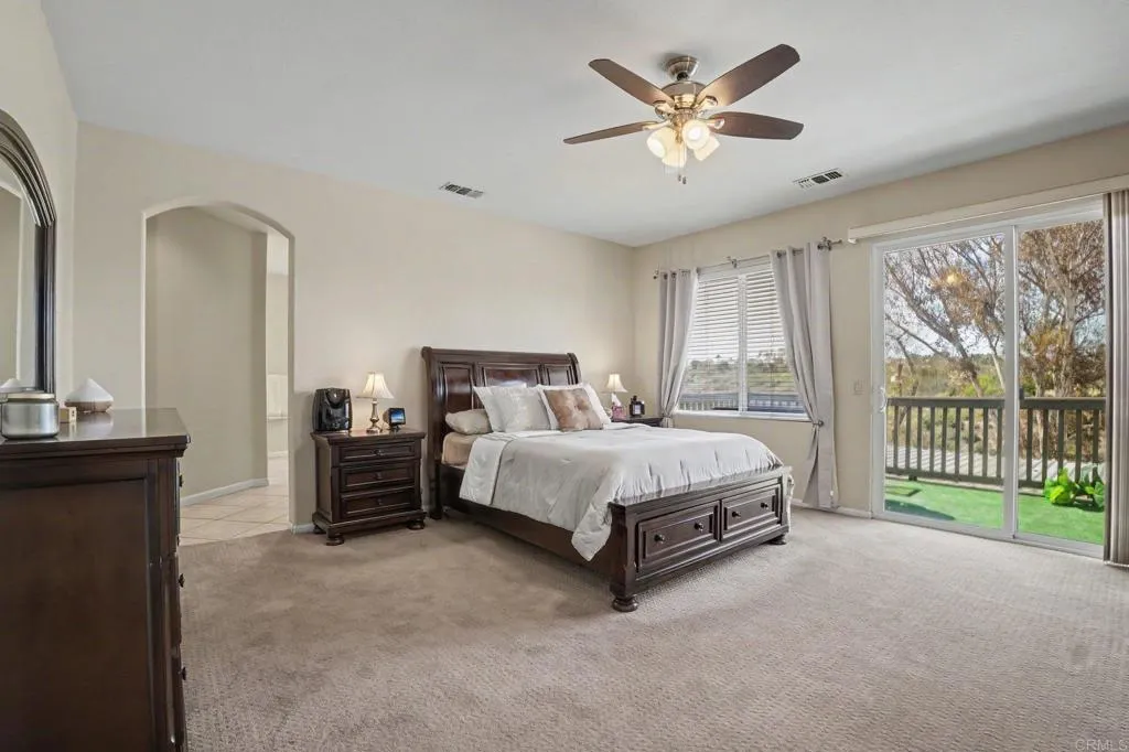 https://cdn.realtyfeed.com/cdn/127/307074893/4afb06b559154d9ca9a77747e64cc352.webp