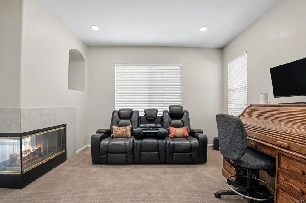 https://cdn.realtyfeed.com/cdn/127/307074893/6b83c23f11fdc6515ca330fdc51520da.webp