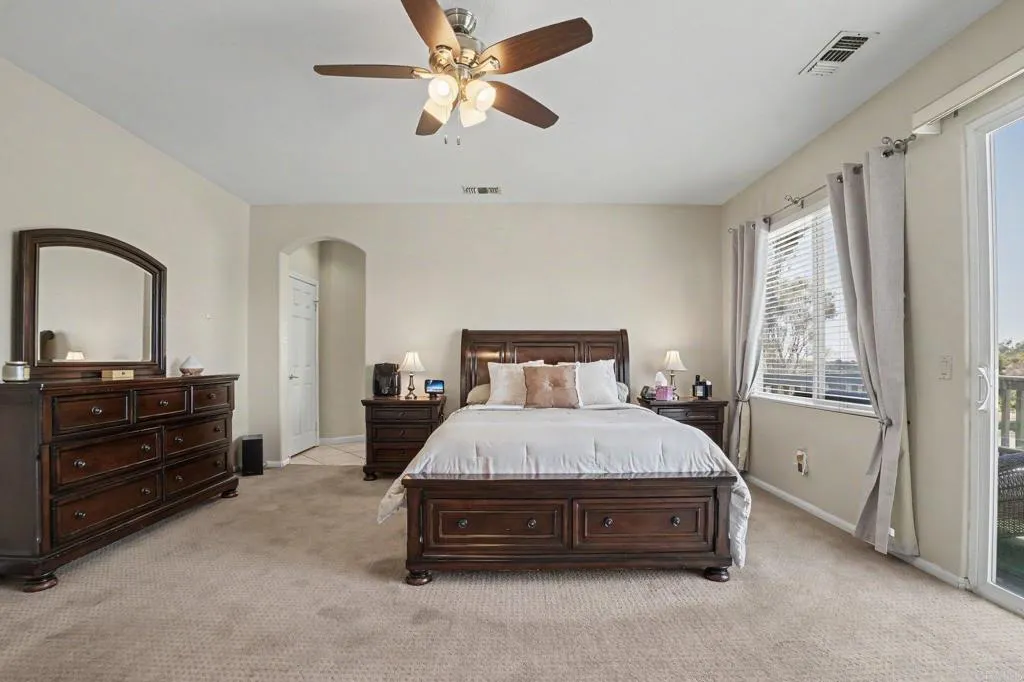 https://cdn.realtyfeed.com/cdn/127/307074893/73a9cd5a1d4d96a37b8f10353d8ddbf9.webp