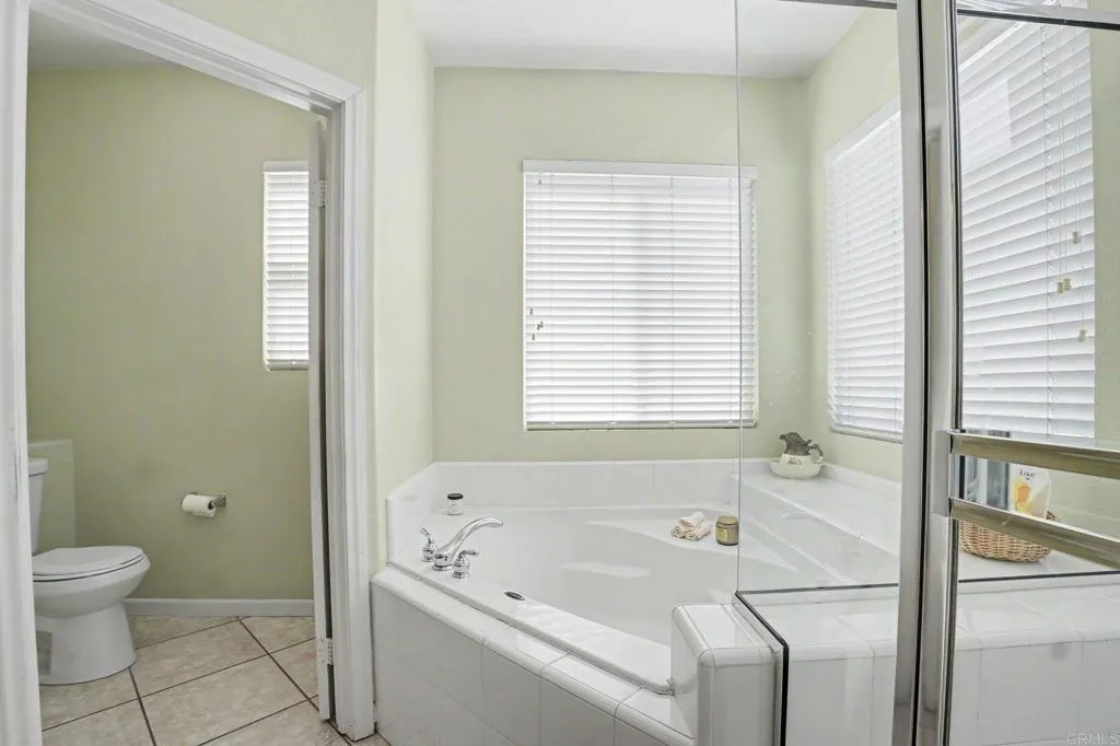 https://cdn.realtyfeed.com/cdn/127/307074893/9e1c8a41659cca20e98f0976d31397c6.webp