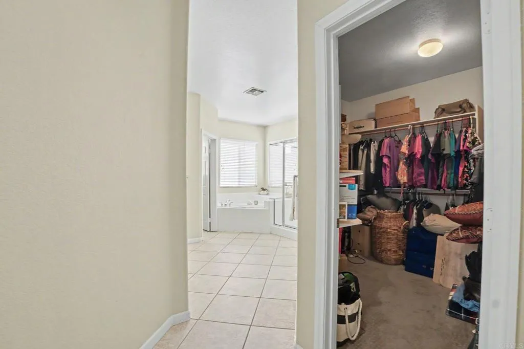 https://cdn.realtyfeed.com/cdn/127/307074893/a0611e162792c3df791165d64d1da904.webp