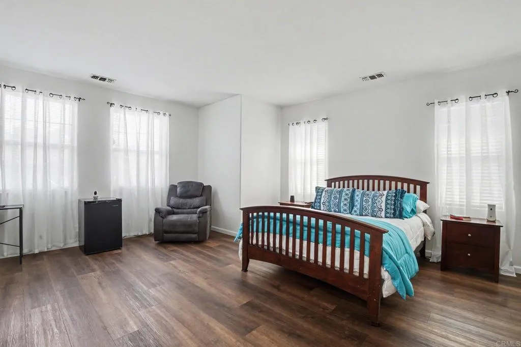 https://cdn.realtyfeed.com/cdn/127/307074893/ee6003ddbf2575dcfe8e90d6d031250b.webp
