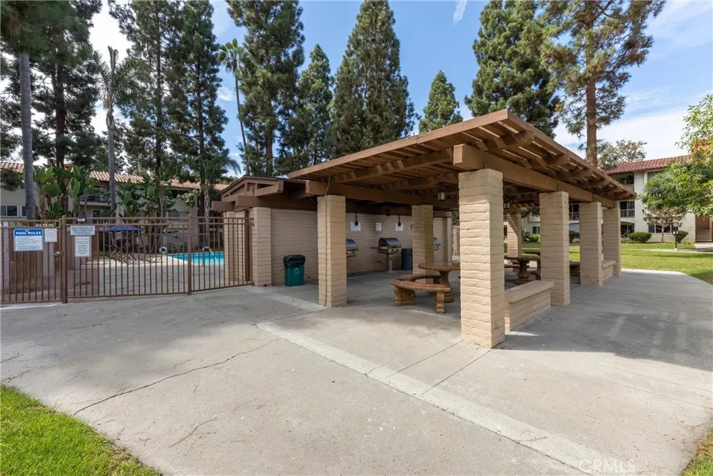 https://cdn.realtyfeed.com/cdn/127/307074914/bd2dcb0fdc08e2dca7c02681216ed512.webp