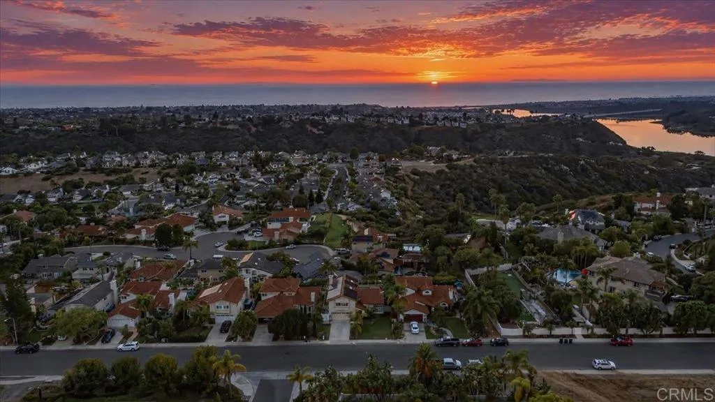 https://cdn.realtyfeed.com/cdn/127/307074917/cfe6d304ac03bce66eda0bf5c1dcc3ef.webp