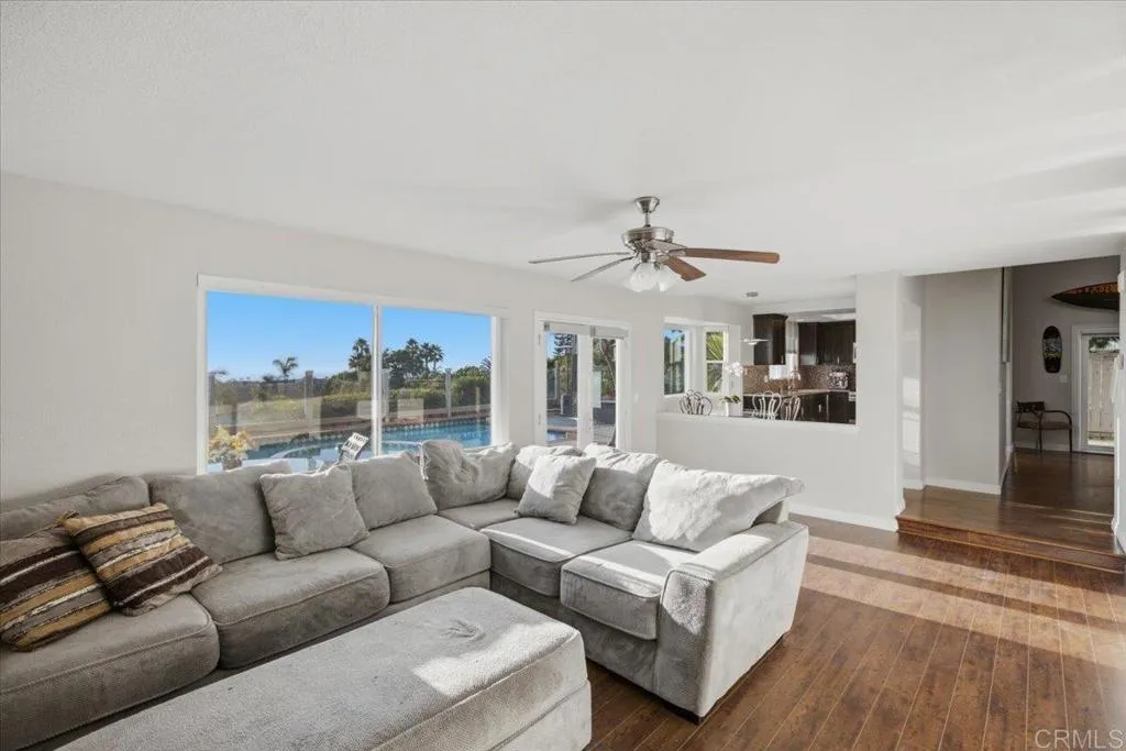 https://cdn.realtyfeed.com/cdn/127/307074917/fc6f5a587101e77311c92d6febd5913b.webp