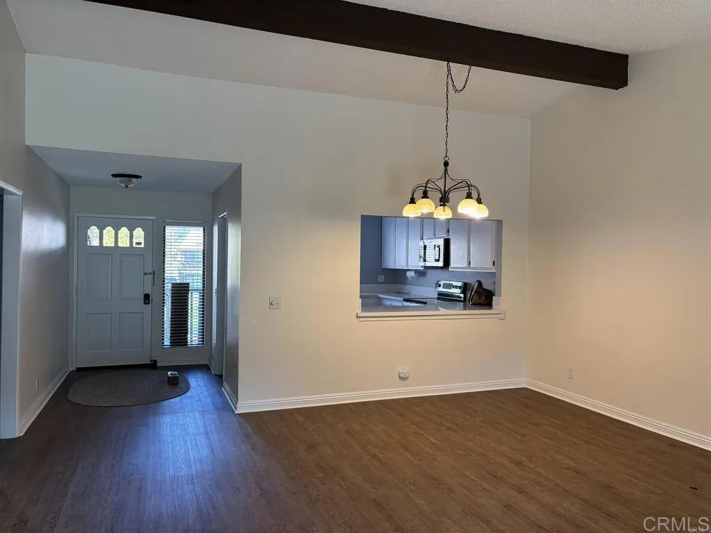 https://cdn.realtyfeed.com/cdn/127/307074999/27fa0c41b392c64706358434f45c61b1.webp