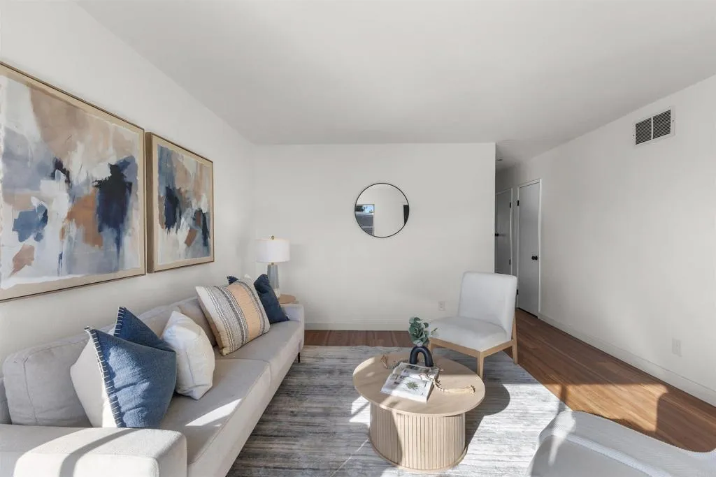 https://cdn.realtyfeed.com/cdn/127/307075060/82715e9cac6aaec80152ae94259fb02a.webp