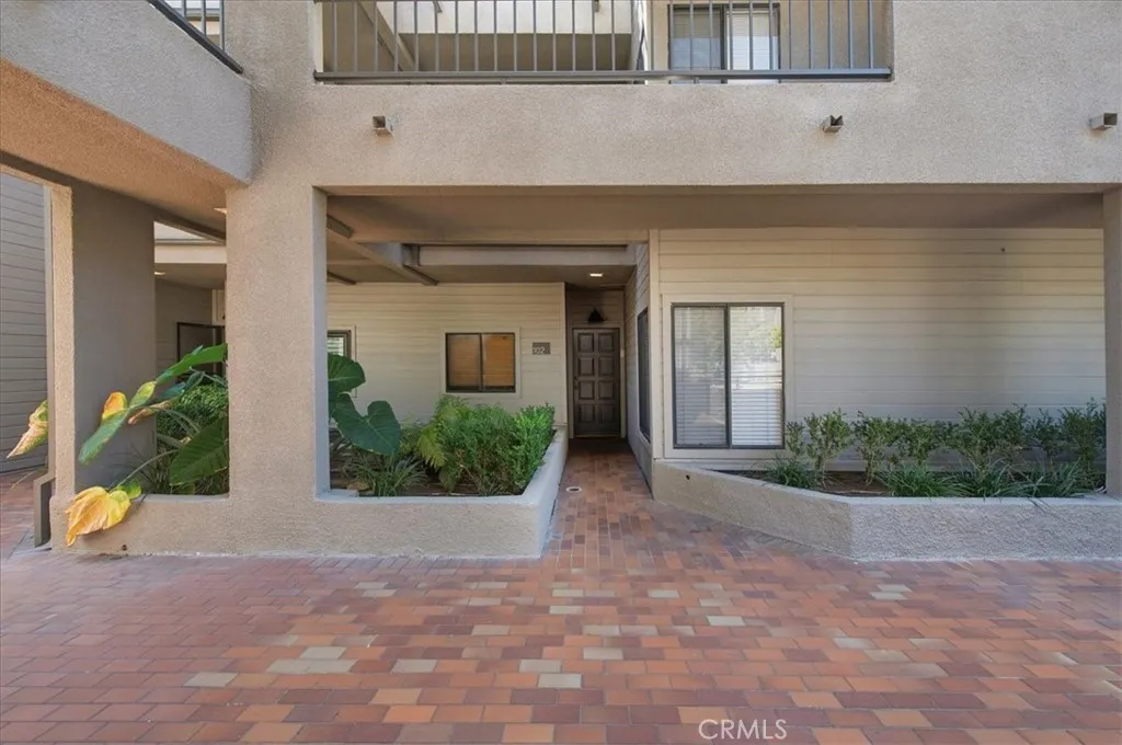 1310 E Orange Grove 102