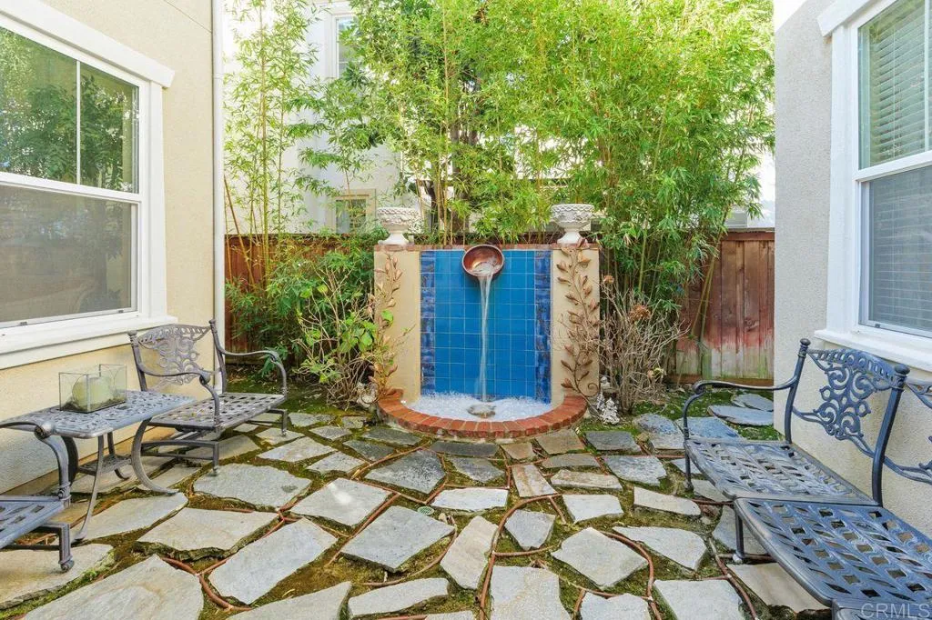 https://cdn.realtyfeed.com/cdn/127/307075107/996a6f65ddd62c150332df589c72a482.webp