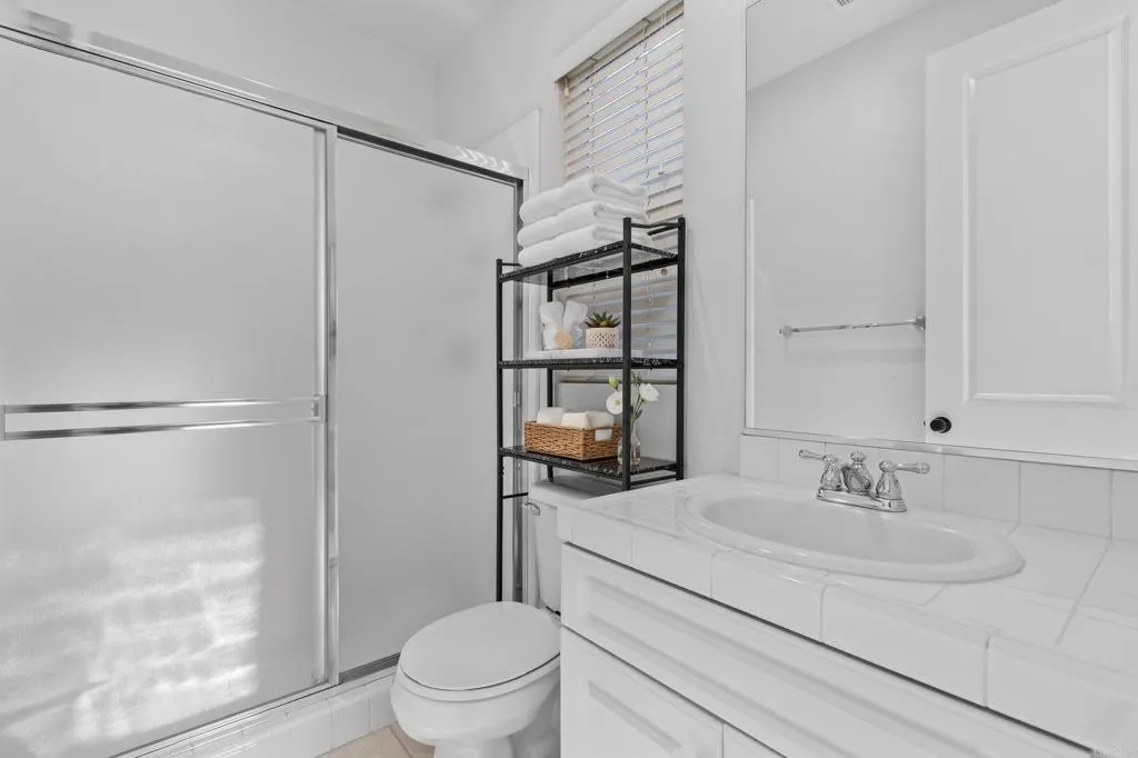 https://cdn.realtyfeed.com/cdn/127/307075107/d2b35a8a731a23c42ade200036f770d3.webp