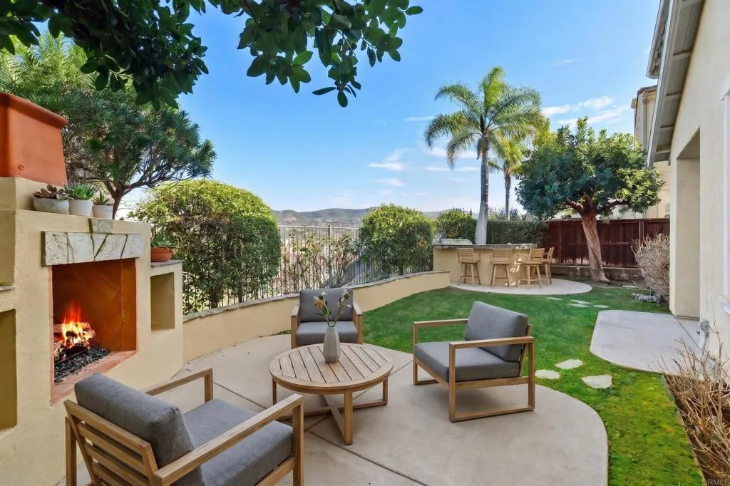 https://cdn.realtyfeed.com/cdn/127/307075107/e82d3ad1907eebd9510e90b898cf3fb7.webp