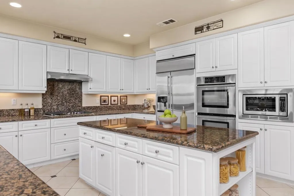 https://cdn.realtyfeed.com/cdn/127/307075107/f7a29f366da7c70fbe178925b1de46d6.webp