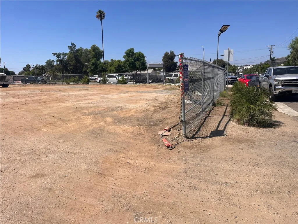 Corona, CA 92879