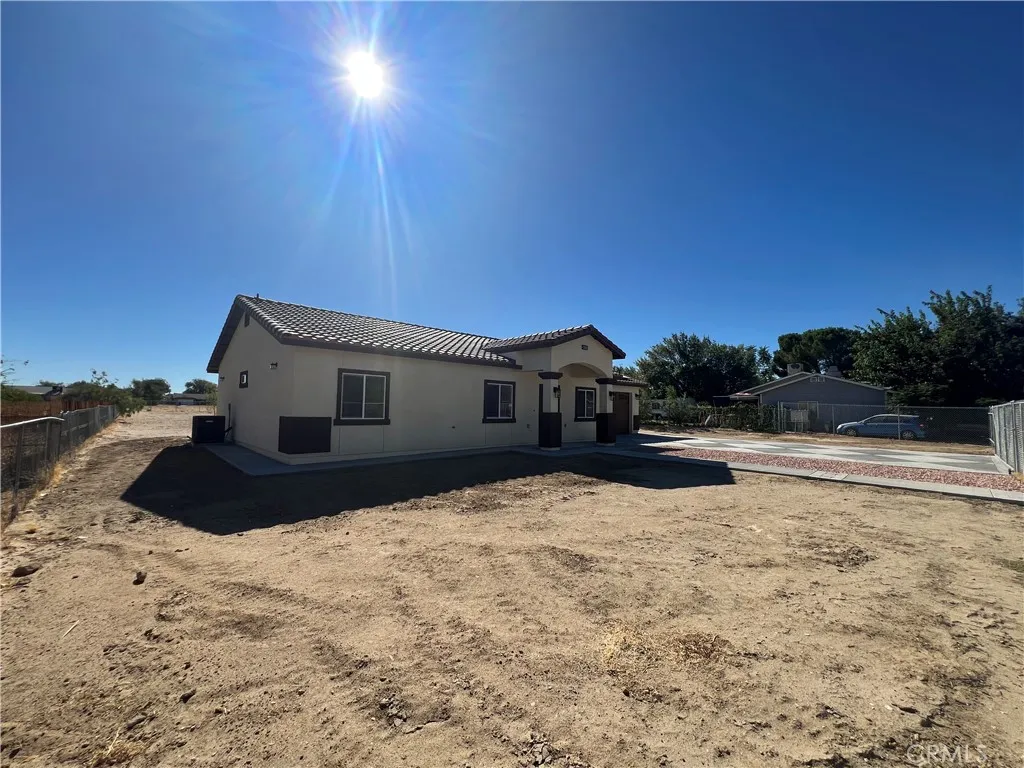 40546 172nd Street East, Lake Los Angeles, CA 93525 - Photo 4 of 52, Lake Los Angeles, CA