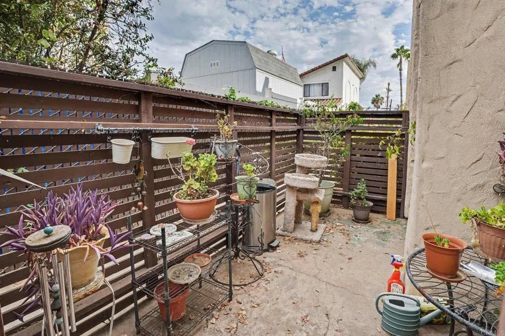 https://cdn.realtyfeed.com/cdn/127/307075246/ea75b3ccb40173434a6992dc46649aad.webp