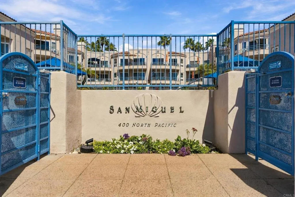 https://cdn.realtyfeed.com/cdn/127/307075279/07dff03eb272d52624c72a6b23c767f5.webp