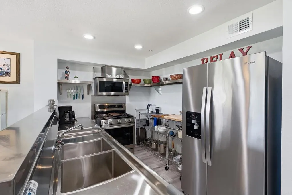 https://cdn.realtyfeed.com/cdn/127/307075279/9b1c270b17e0f9961dc47401e84bb7a5.webp