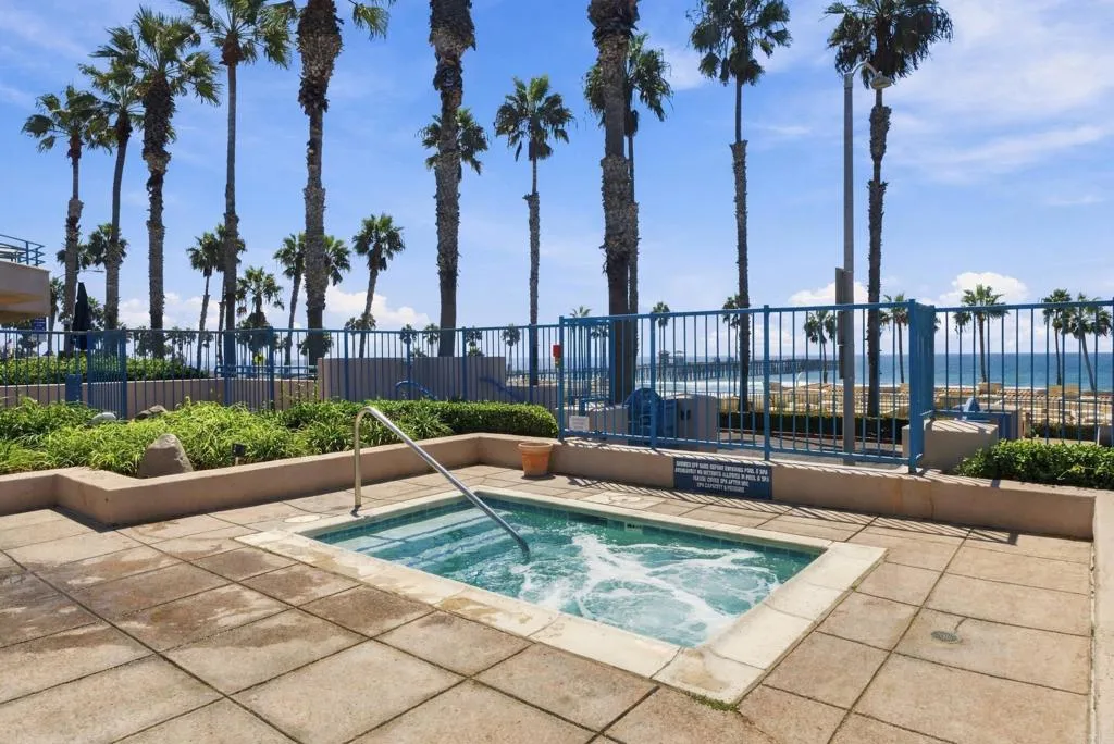 https://cdn.realtyfeed.com/cdn/127/307075279/b9b8d48c5b71f61fb91f9db988f590e4.webp