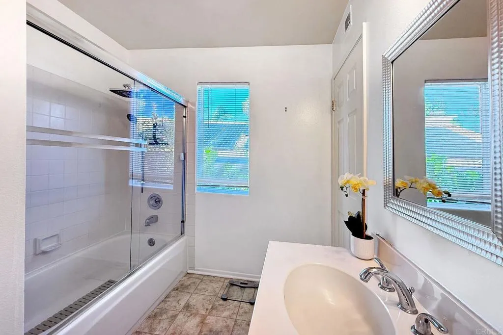 https://cdn.realtyfeed.com/cdn/127/307075327/0d18b1b41e19068122913553b9c57d54.webp