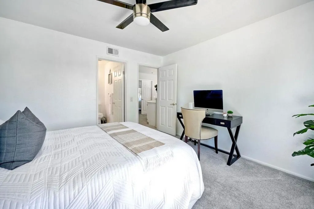 https://cdn.realtyfeed.com/cdn/127/307075327/133bac2d67db48df246a85d5f46a3ede.webp