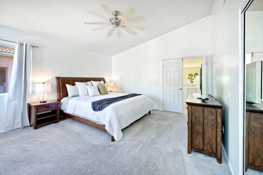 https://cdn.realtyfeed.com/cdn/127/307075327/962a29fcbd0327726c777603bb4be3aa.webp