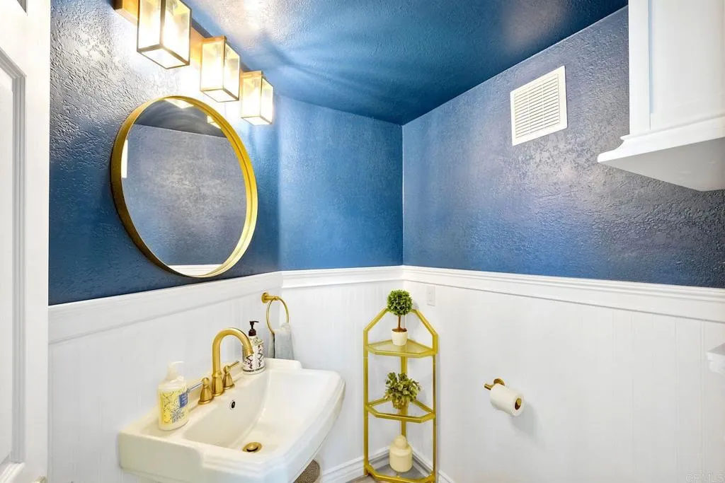 https://cdn.realtyfeed.com/cdn/127/307075327/eb5cc1d6518b489fcc0509a6af6297df.webp