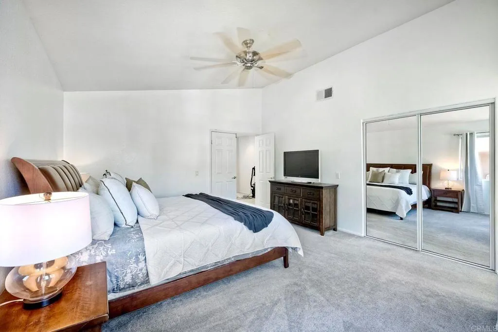 https://cdn.realtyfeed.com/cdn/127/307075327/fab1390aa1cee4c4b74245b450d01dae.webp