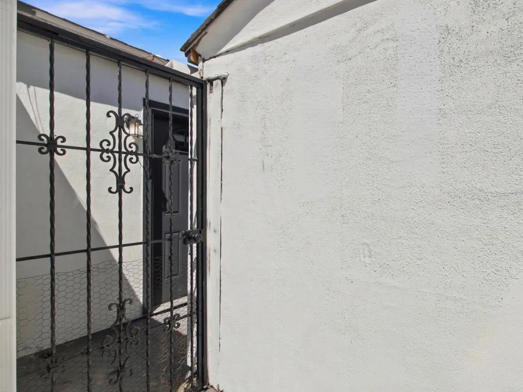 2027 E Avenue Unit Unit B, National City, CA 91950 - Photo 2 of 19, National City, CA