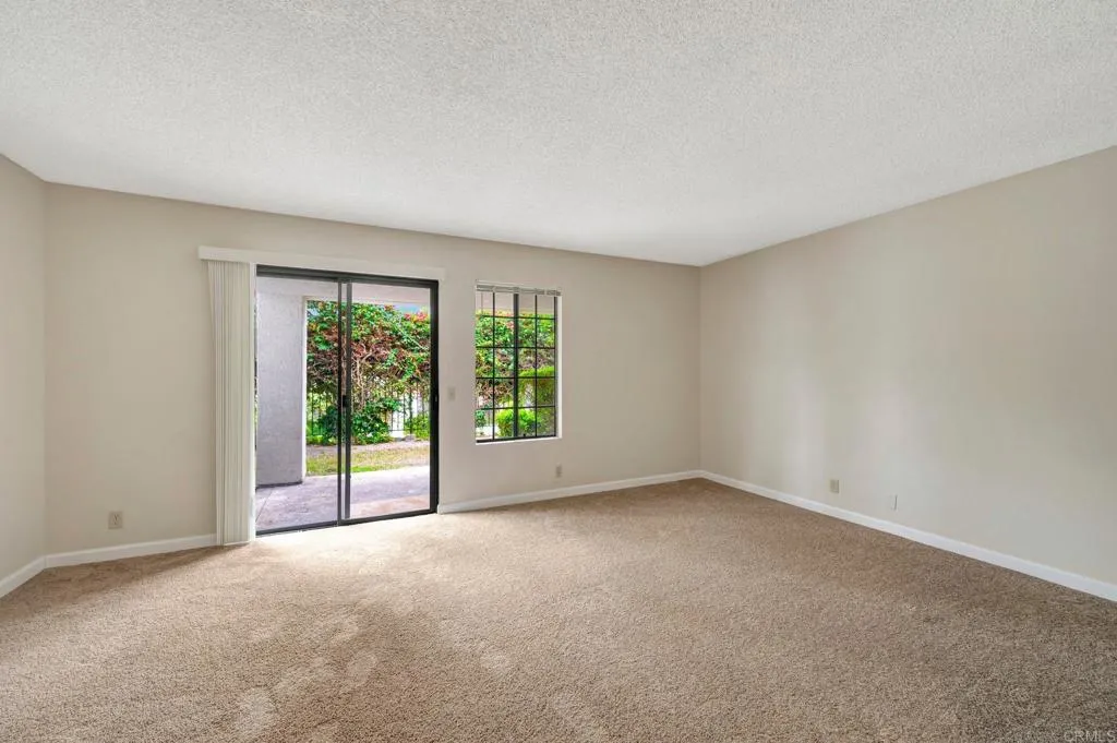 https://cdn.realtyfeed.com/cdn/127/307075345/3a18bf662ec251195a614f0587ddd3ac.webp