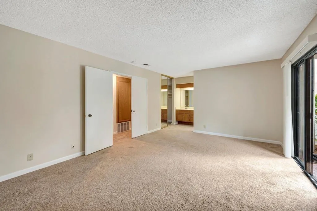 https://cdn.realtyfeed.com/cdn/127/307075345/f0c864e1b6ac70d5320d2d86d2ca290b.webp