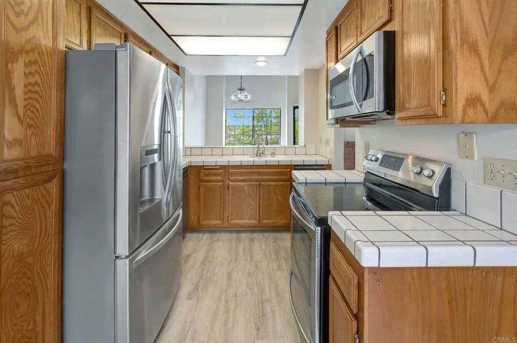 https://cdn.realtyfeed.com/cdn/127/307075345/fa951ef74cd872299dccd28550d86882.webp