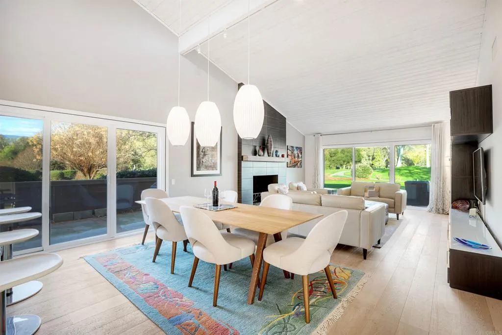 https://cdn.realtyfeed.com/cdn/127/307075353/332a3cca89daf4dd74c31850c72e4a9c.webp